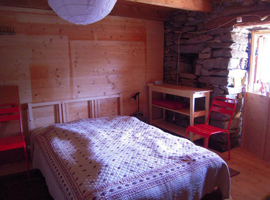 Tessin.ch: Charmantes Rustico mit atemberaubender Aussicht in 6663 Spruga 